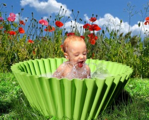 Sweet cake baby bath mood